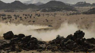 Rallying-Lategan takes Dakar prologue, Indian rider Noah fractures wrist
