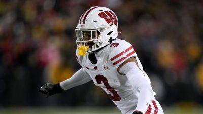 Wisconsin's Nyzier Fourqurean sues NCAA over eligibility clock - ESPN - espn.com - state Wisconsin - county Valley