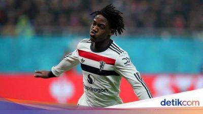 Top! Kobbie Mainoo Samai Rekor Wayne Rooney di Eropa