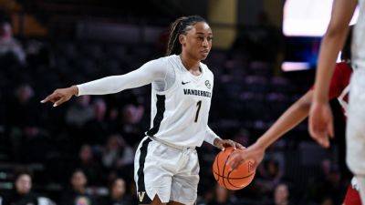 Vanderbilt's Blakes scores SEC freshman record 53 in win - ESPN