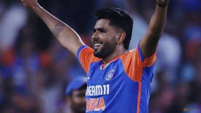 India clinch T20 series v England amid substitute drama