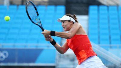 Tennis star Rybakina says ex-coach ‘never mistreated me’