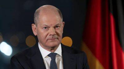 Olaf Scholz - Elon Musk - Donald Trump - Scholz dismisses Musk's attacks but criticizes AfD endorsement, citing extremism and pro-Putin links - euronews.com - Russia - Germany - Usa