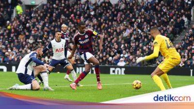 Eddie Howe - Newcastle United - Anthony Gordon - Alexander Isak - Tottenham Hotspur - Ngeri, Ngeri, Alexander Isak! - sport.detik.com