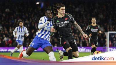 Riccardo Calafiori - Liga Inggris - Arsenal Kepeleset Lagi, Ogah Bahas Kans Juara Dulu - sport.detik.com