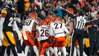 Russell Wilson - Bengals defense steps up to keep slim playoff chances alive in season finale - foxnews.com - Usa