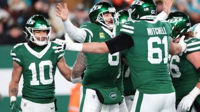 Jets QB Aaron Rodgers joins prestigious 500 touchdown club - ESPN