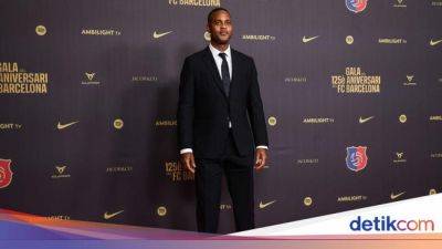 Fabrizio Romano - Patrick Kluivert - CV Patrick Kluivert, Calon Pelatih Timnas Indonesia - sport.detik.com - Indonesia - county Patrick