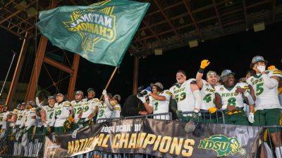 NDSU extends FCS dominance, wins 10th championship in 14 seasons - ESPN - espn.com - county Miller - state Texas - state South Dakota - state North Dakota