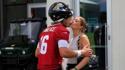 Trevor Lawrence - Jaguars star Trevor Lawrence, wife Marissa, announce birth of 1st child: ‘Thank you Jesus for our girl’ - foxnews.com - Usa - state Indiana - county Lawrence - county Lynn - Instagram