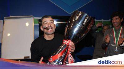 Christian Pulisic - Paulo Fonseca - Tammy Abraham - Theo Hernandez - Vincenzo Montella - Sergio Conceicao - Selebrasi Hisap Cerutu Sergio Conceicao Berlanjut - sport.detik.com