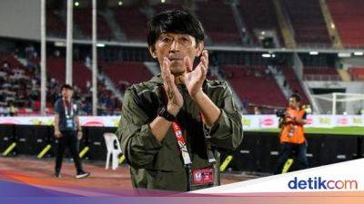 Madam Pang Pertahankan Pelatih Thailand meski Ada Drama di Piala AFF