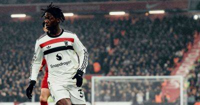 Kobbie Mainoo contract 'stance' made clear with Manchester United 'monitoring' PSG striker