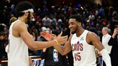 Cavaliers end Thunder's 15-game win streak, extend their own - ESPN