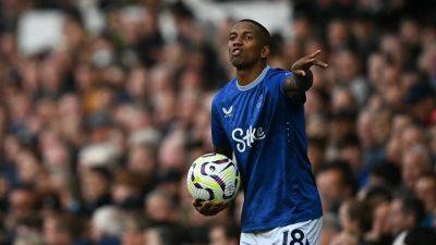 Ashley Young - Ashley Young could face son Tyler in FA Cup generation game - rte.ie - county Tyler - county Young