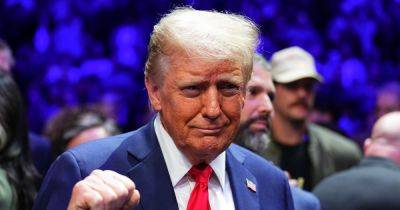 Derby County - Ian Wright - Sky Bet - Gary Neville - Jamie Carragher - Donald Trump - Roy Keane - Jill Scott - Donald Trump’s comment about Coleen Rooney after first meeting her has him branded ‘freak’ - manchestereveningnews.co.uk - Usa