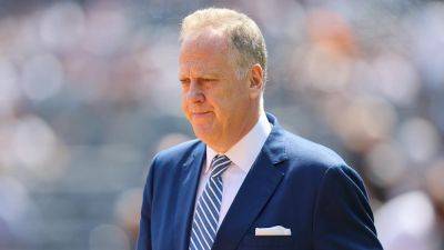 Yankees broadcaster Michael Kay calls out subset of Mets fans after team's late-season collapse, playoff miss