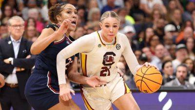South Carolina's Chloe Kitts (torn ACL) to miss 2025 season - ESPN