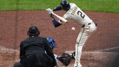 Brewers' Brice Turang explains backing away from game-tying HBP - ESPN