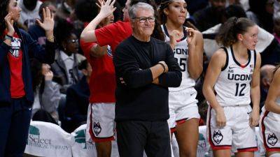 UConn tops AP women's preseason poll ahead of South Carolina - ESPN