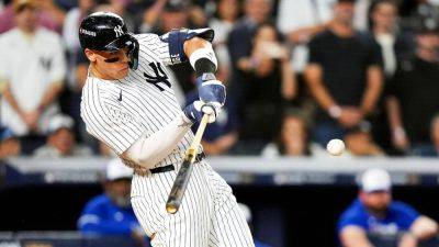 Carlos Rodon - Aaron Boone - Giancarlo Stanton - Neal Elattrache - Yankees' Aaron Judge avoids surgery; Carlos Rodón could miss opener - ESPN - espn.com - Usa - New York