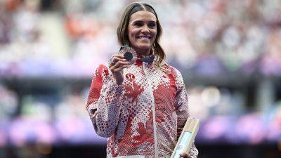 Canadian Olympic - Paris Olympic - Olympian-turned-model Alysha Newman on self-belief and inspiring others to find their own 'gold star' - foxnews.com - Usa - Canada - Poland