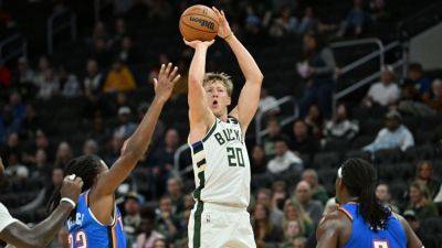Bucks, AJ Green agree to 4-year, $45 million extension - ESPN - espn.com - county Bucks - state Iowa