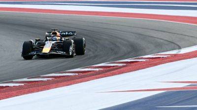 Max Verstappen - Aston Martin - Zak Brown - Fernando Alonso - Oscar Piastri - Nico Hulkenberg - US GP: Max Verstappen wins chaotic sprint as McLarens crash out - ESPN - espn.com - Britain - Usa - Australia - state Texas - Singapore