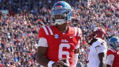 Trinidad Chambliss: Division II Ferris State to breakout star at Ole Miss - ESPN