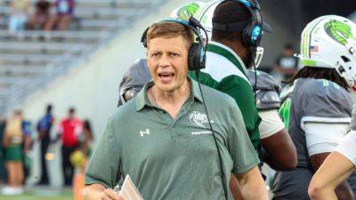 UAB, interim coach Alex Mortensen upset No. 22 Memphis - ESPN