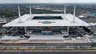 Miami, CFP mull plans for Hard Rock Stadium scheduling conflict - ESPN - espn.com - Spain - county Miami
