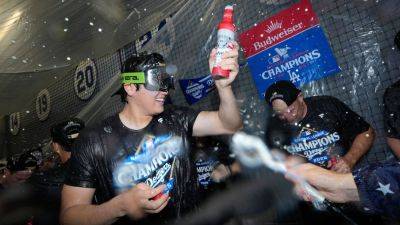 Dodgers strongly favored to win World Series over Blue Jays - ESPN
