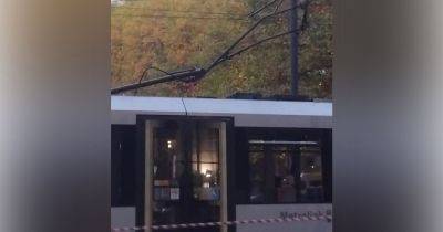 Bee Network - LIVE: Travel chaos as Metrolink line suspended and four city centre stops closed - updates - manchestereveningnews.co.uk - county Garden