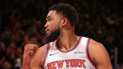 Towns plays with Grade 2 quad strain, scores 19 in Knicks' win - ESPN