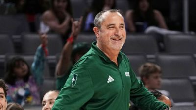 Wings to hire USF's Jose Fernandez as head coach, source says - ESPN