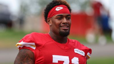 Sources: Chiefs' rookie Simmons to rejoin team in a few weeks - ESPN