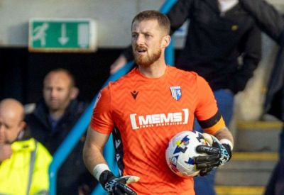 Goalkeeper Jake Turner came off the bench for Gillingham on Saturday after Glenn Morris’ early injury against Salford City