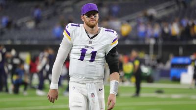 Source: Vikings' Wentz to have season-ending shoulder surgery - ESPN