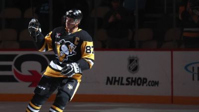 Tristan Jarry - Mario Lemieux - Sidney Crosby ninth player in NHL to reach 1,700 points - ESPN - espn.com - Jordan - county St. Louis - county Crosby