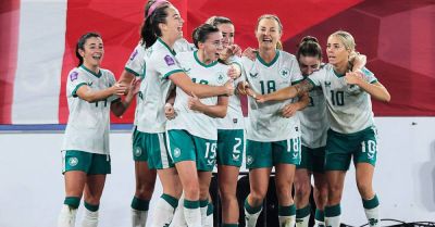 Abbie Larkin pounces at death to send Ireland into top tier of Nations League
