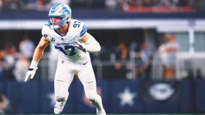 Aidan Hutchinson, Lions Agree to Extension With Record Guaranteed Money