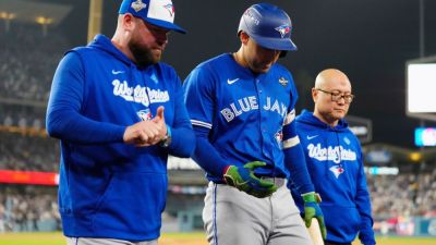 Blue Jays' George Springer won't start Game 5 of World Series - ESPN