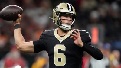 Saints' rookie quarterback reveals wife's blunt reaction after he was named starter