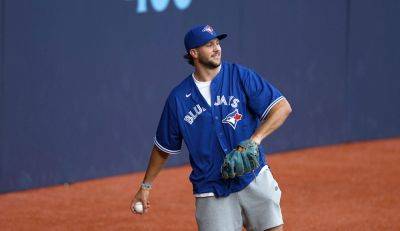 Bills face backlash after wishing luck to 'good friends' Blue Jays over Yankees in MLB postseason