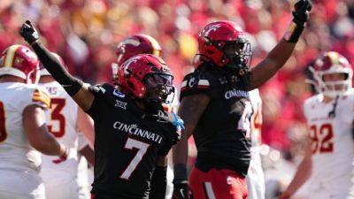 Williams - Cincinnati Bearcats hand No. 14 Iowa State Cyclones 1st loss - ESPN - espn.com - state Iowa