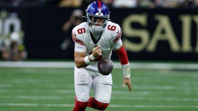 Jaxson Dart takes blame as turnovers derail Giants vs. Saints - ESPN
