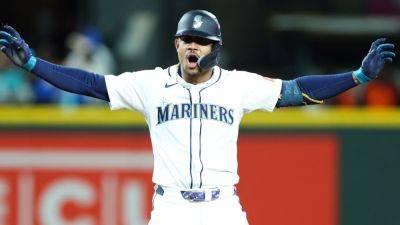 Cy Young - Ken Griffey-Junior - Julio Rodríguez - Luis Castillo - Josh Naylor - Cal Raleigh - Julio Rodriguez sparks Mariners in Game 2 win over Tigers - ESPN - espn.com - county Jay