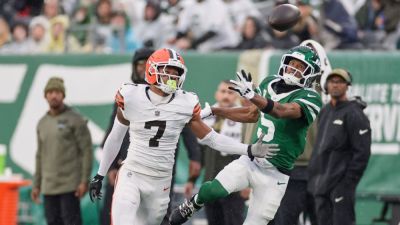 Source: Jets' Garrett Wilson (knee) to miss at least 3-4 weeks - ESPN