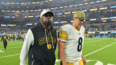 Aaron Rodgers - Mike Tomlin - Mike Tomlin: No 'long-term concerns' about Aaron Rodgers' play - ESPN - espn.com