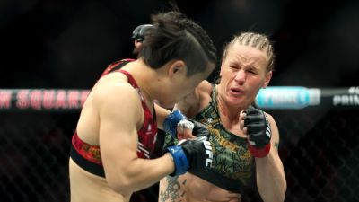 Shevchenko shuts out Zhang to retain flyweight title at UFC 322 - ESPN